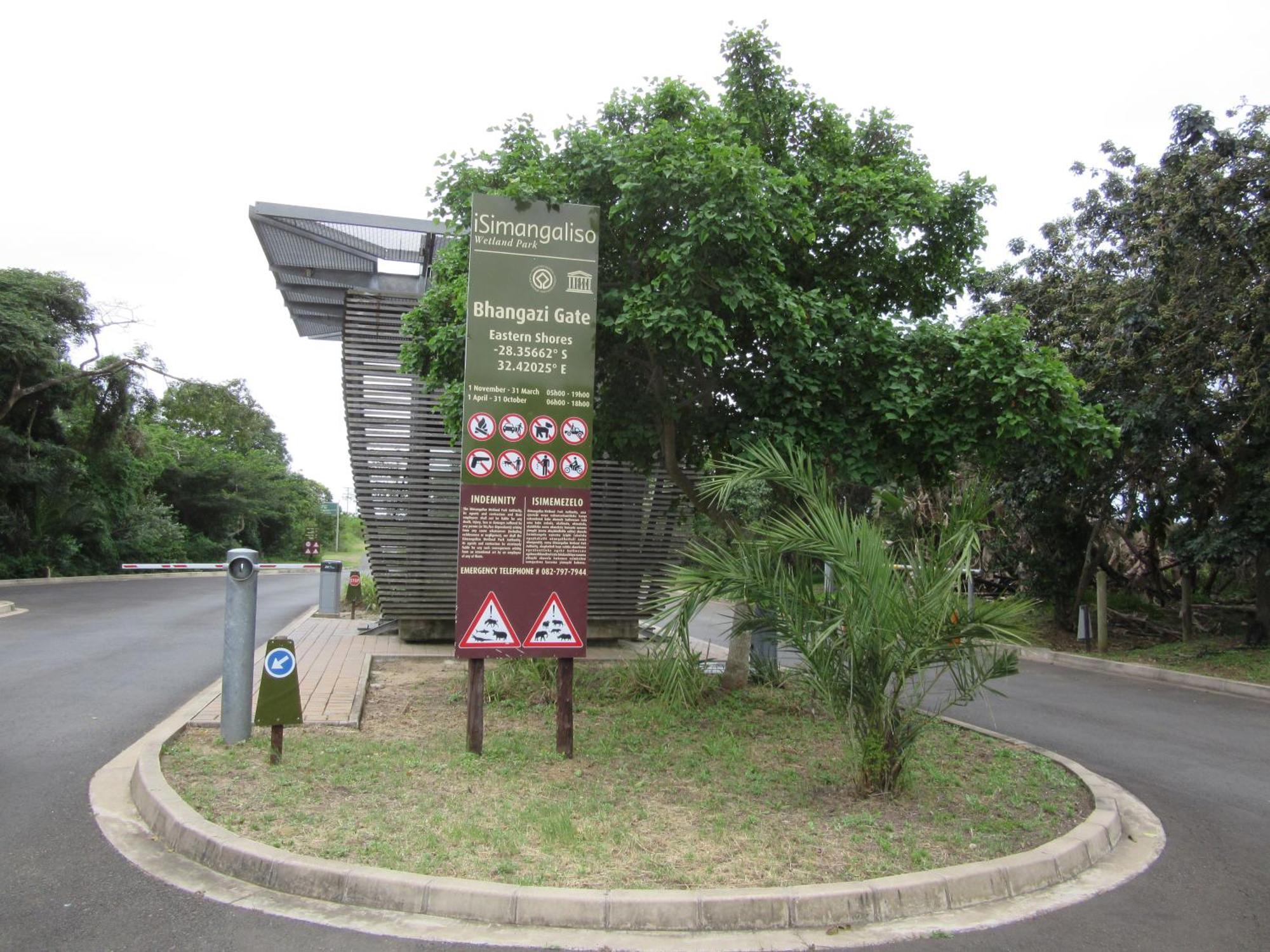 The Bridge 54 Apartment St Lucia Luaran gambar
